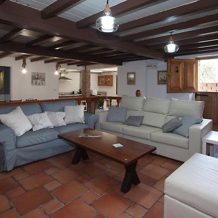 リャネス Santa Barbora, Casa A 3 Km De La Playaヴィラ エクステリア 写真