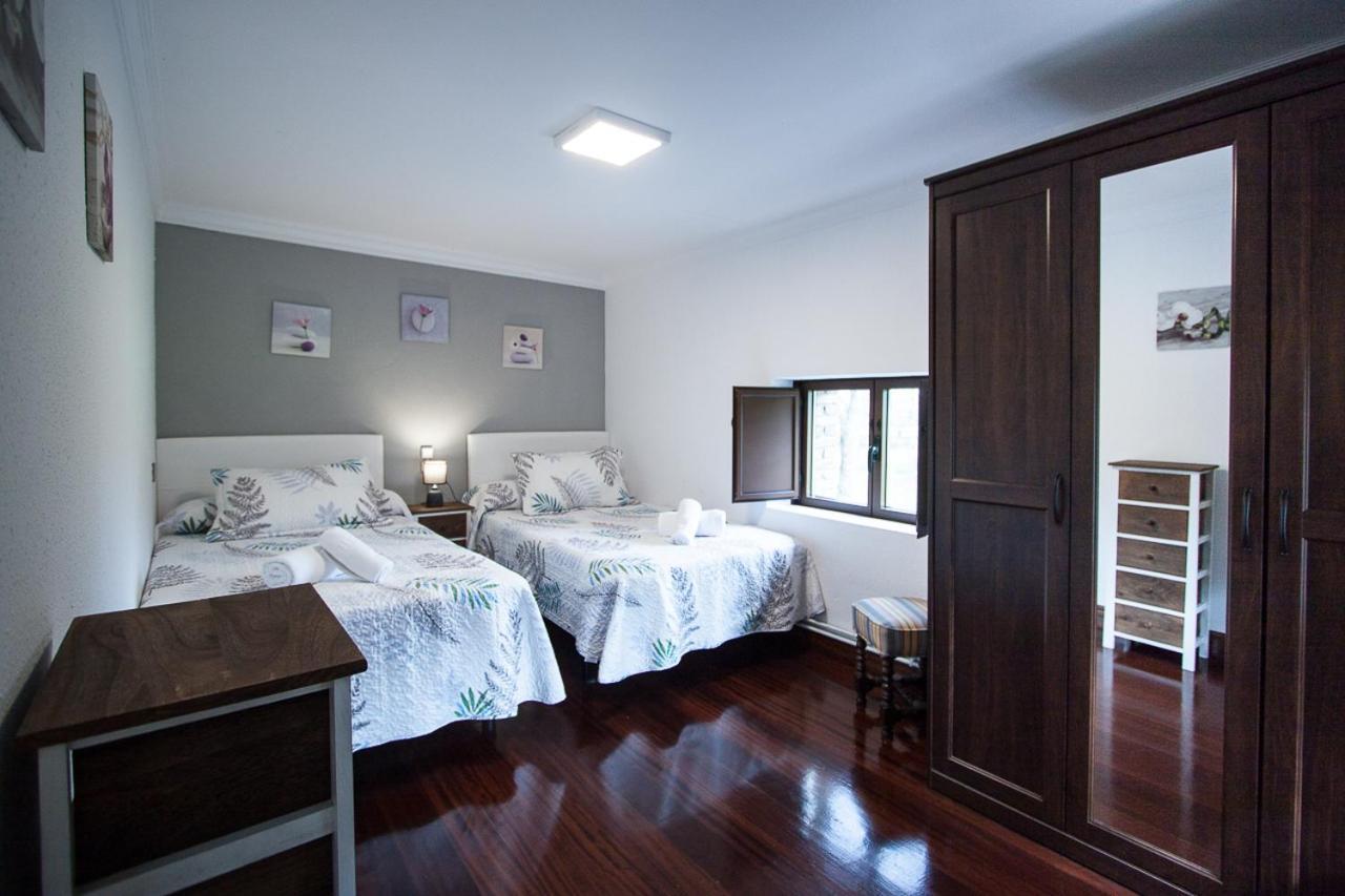 リャネス Santa Barbora, Casa A 3 Km De La Playaヴィラ エクステリア 写真