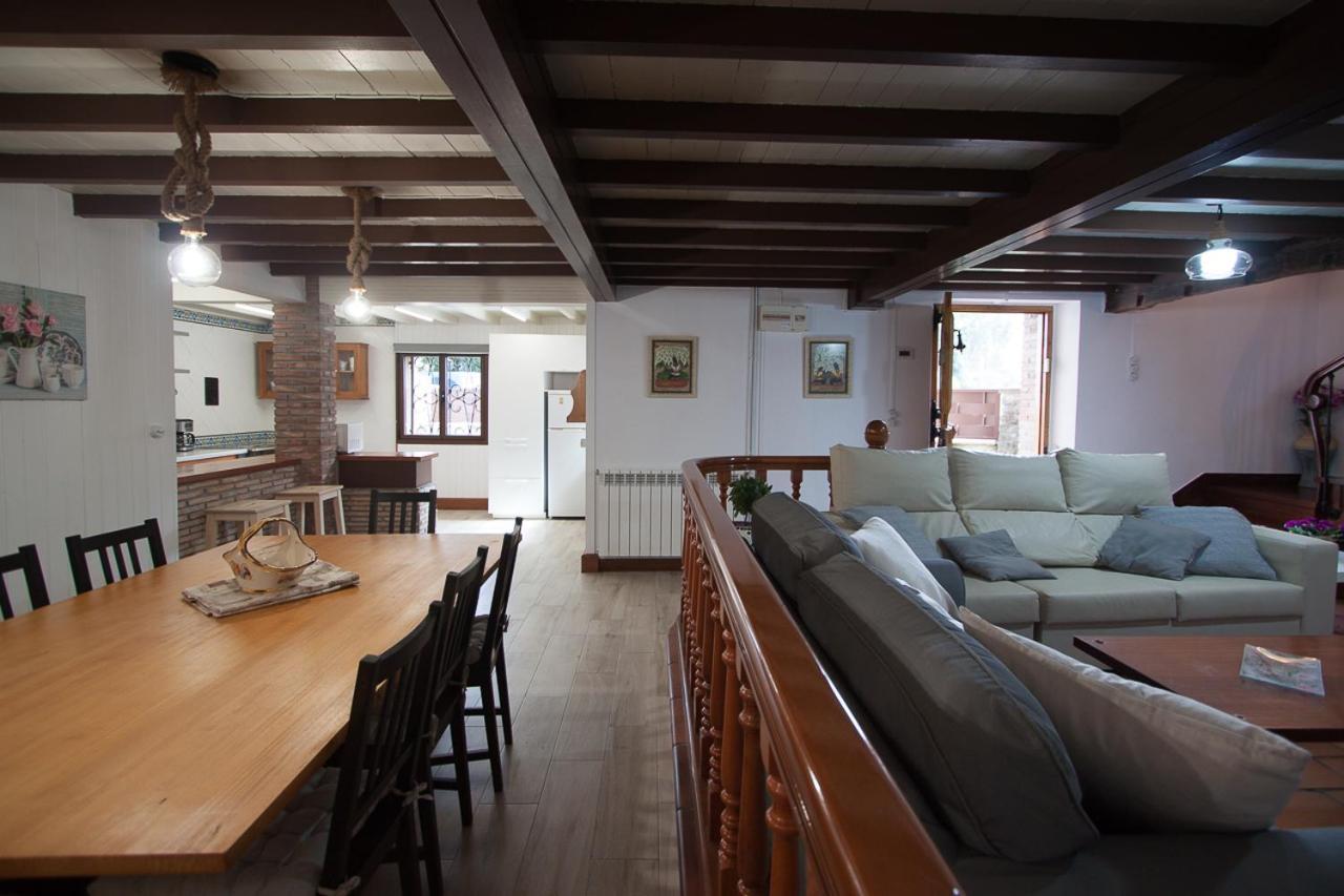 リャネス Santa Barbora, Casa A 3 Km De La Playaヴィラ エクステリア 写真